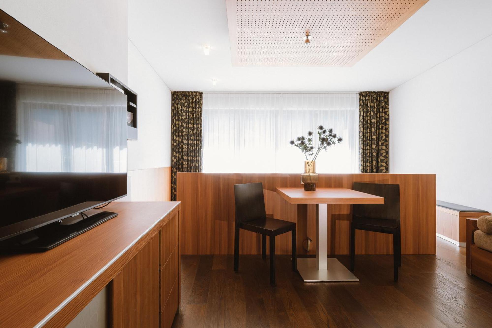 Lindenhof Pure Luxury & Spa Dolcevita Resort Naturns Extérieur photo